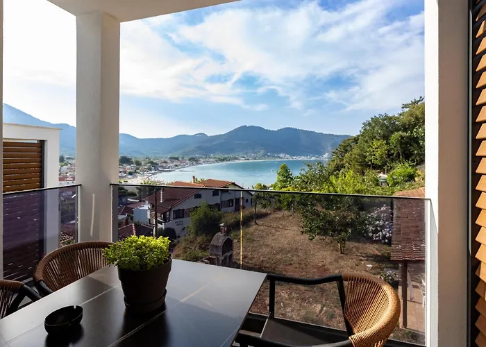 Pearl Of Thassos Couette-café 4*
